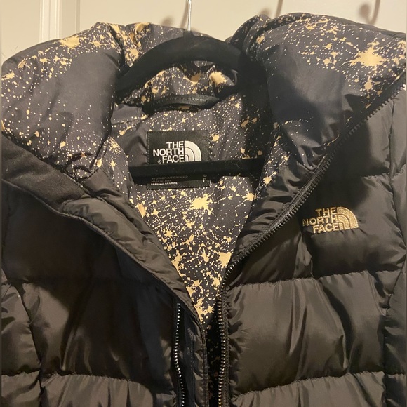 The North Face Black Puffer Jacket, Small - Picture 2 of 7